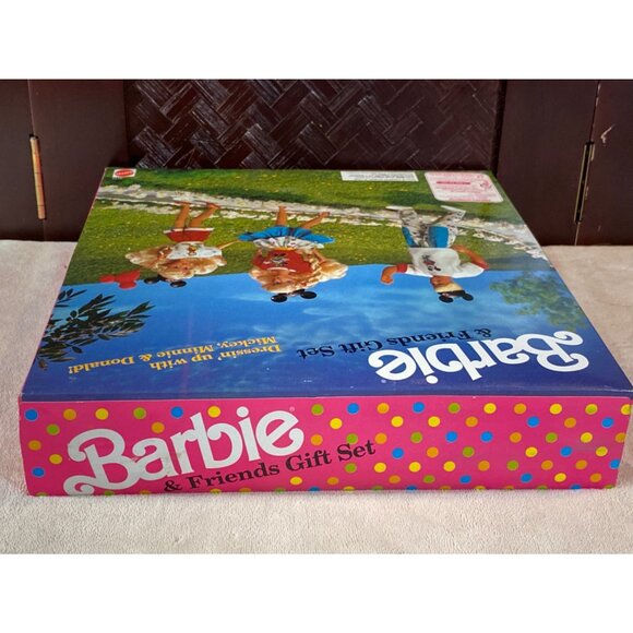 Barbie Friends Skipper Ken Gift Set Mattel 3177 Dressin Up Mickey Minnie Donald - Picture 10 of 12